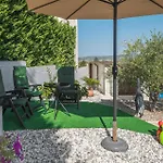 3 Bedroom In Plovanija بيت للعطل