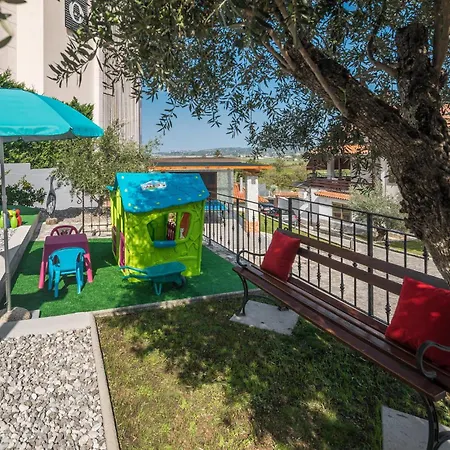 Holiday home Luxurious In Plovanija