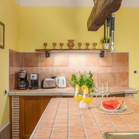 Luxurious In Holiday home