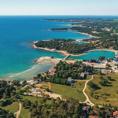 Hébergement de vacances 3 Bedroom In *